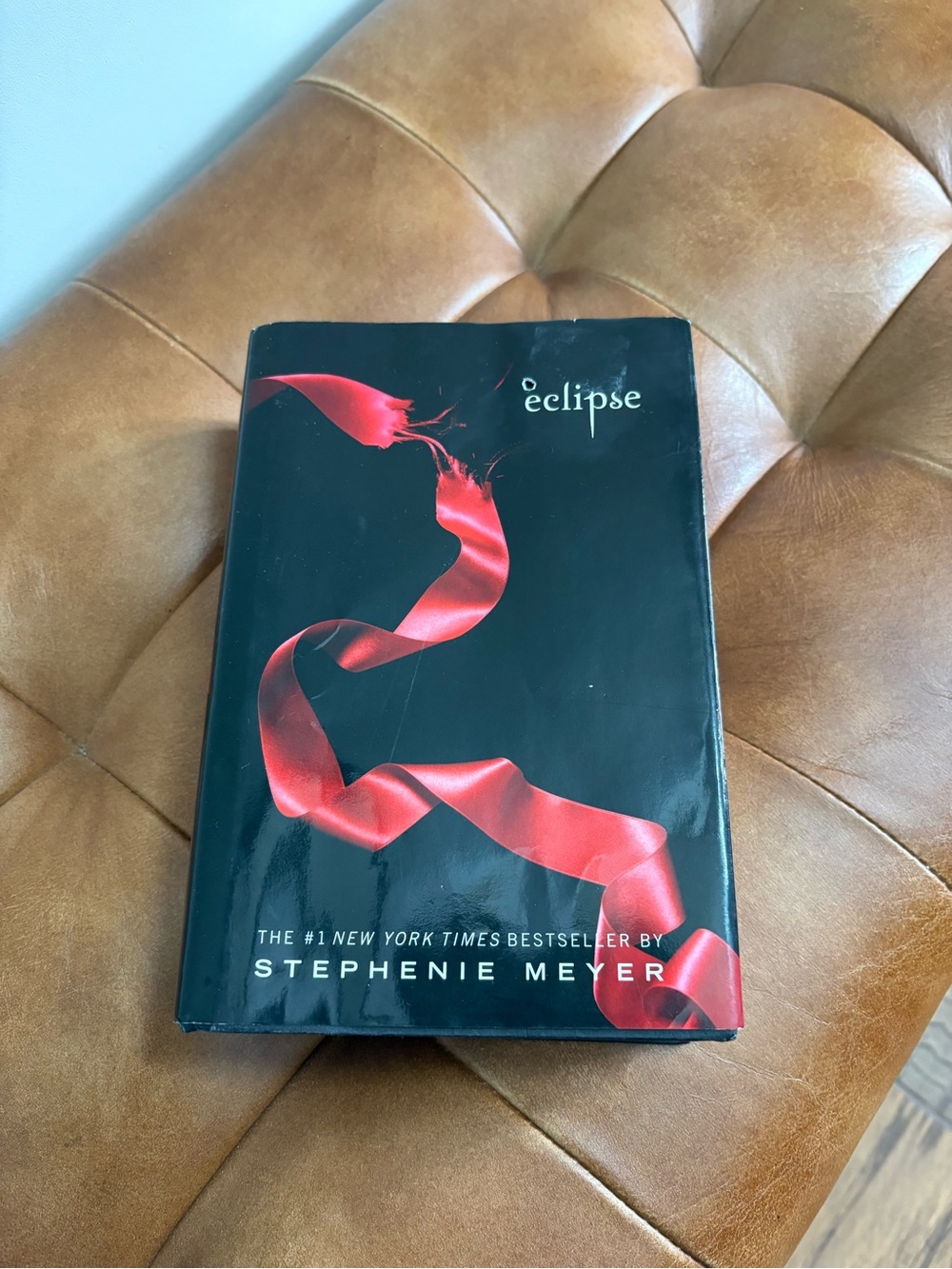 Eclipse: Twilight Saga by Stephenie Meyer